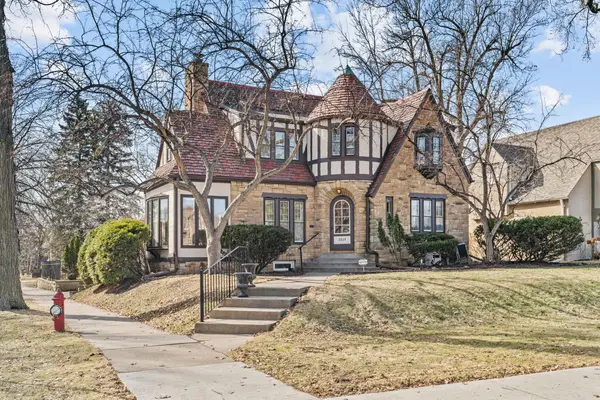 2220 Saint Anthony Parkway, Minneapolis, MN 55418