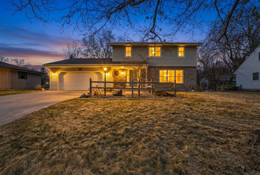 9736 Oxborough Road, Bloomington, MN 55437 - #2