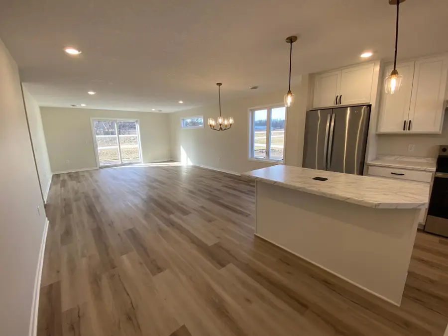 1800 Roberts Drive, Saint Charles, MN 55972 - #2