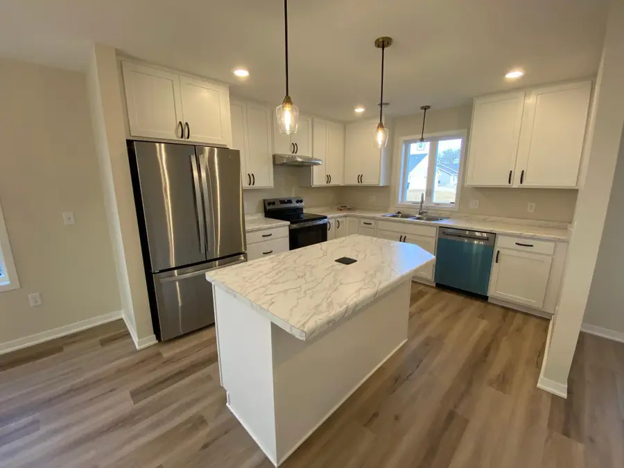 1800 Roberts Drive, Saint Charles, MN 55972 - #3