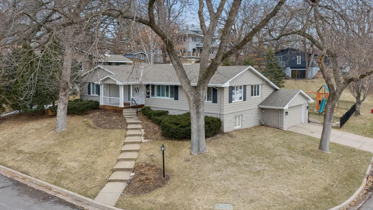 5636 Interlachen Circle, Edina, MN 55436 - #1