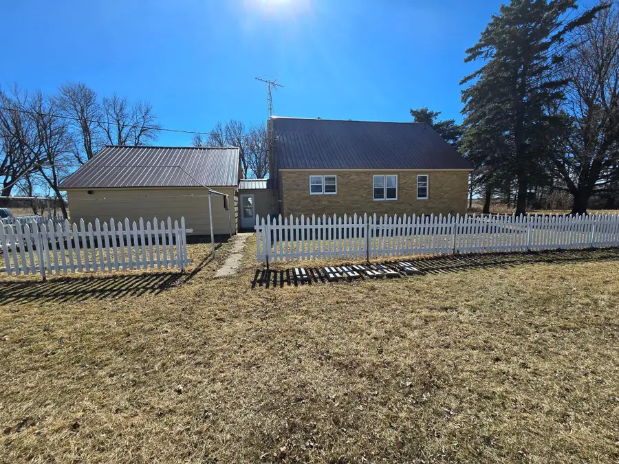 886 141st Street, Pipestone, MN 56164 - #2