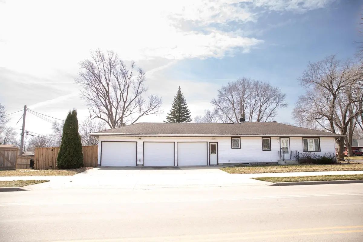 17 Lincoln Avenue, Gaylord, MN 55334 - #1