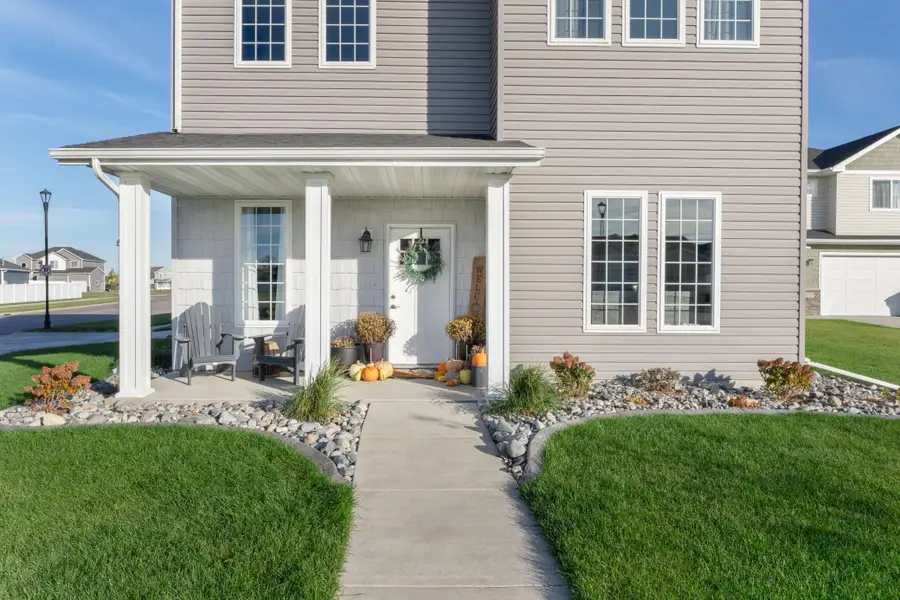 6552 Deer Creek Parkway S, Fargo, ND 58104 - #2