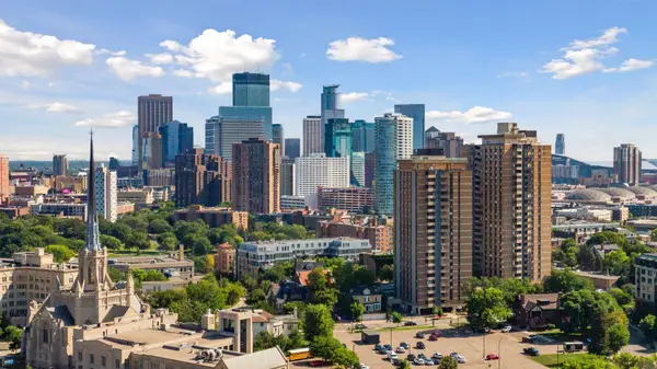 400 Groveland Avenue #914, Minneapolis, MN 55403