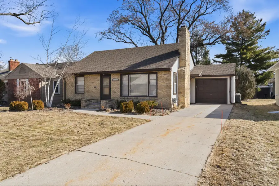 5537 Zenith Avenue S, Edina, MN 55410 - #2