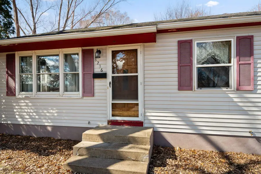 8236 18th Avenue S, Bloomington, MN 55425 - #2