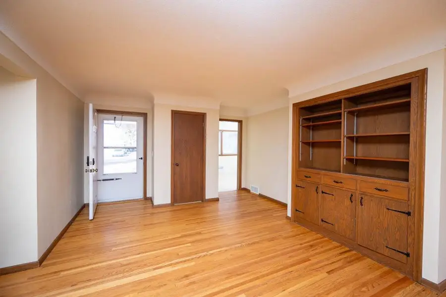 1040 Lincoln Terrace, Columbia Heights, MN 55421 - #2