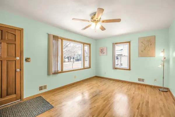 327 20th Avenue N, Saint Cloud, MN 56303