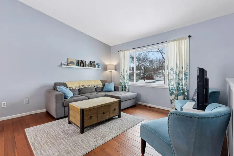 9311 Thomas Avenue N, Brooklyn Park, MN 55444 - #3