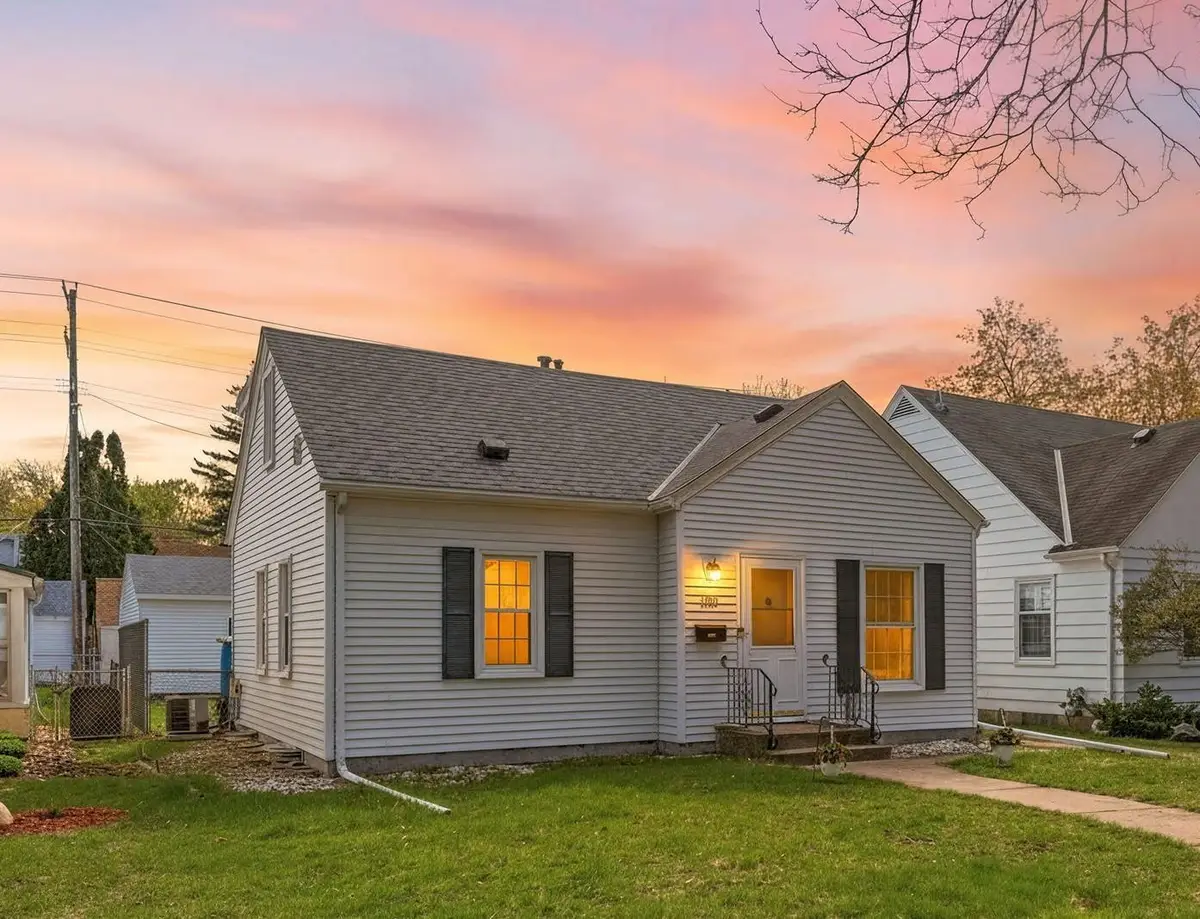 3111 Mckinley Street Ne, Minneapolis, MN 55418 - #1