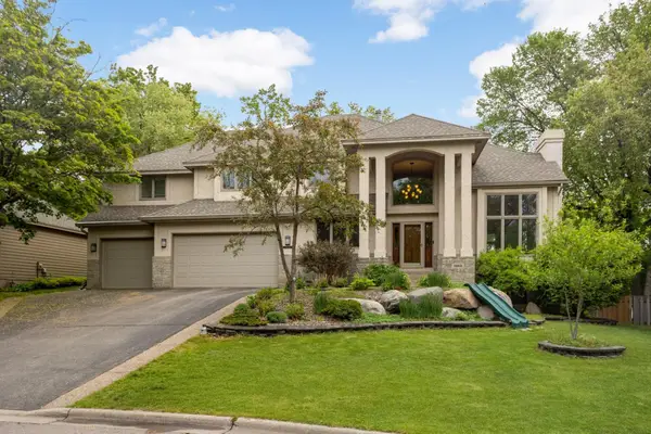 14905 White Oak Drive, Burnsville, MN 55337