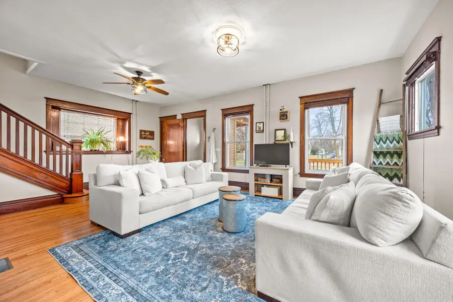 526 8th Street E, Glencoe, MN 55336 - #3