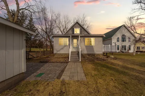 945 Reed Street N, Waterville, MN 56096