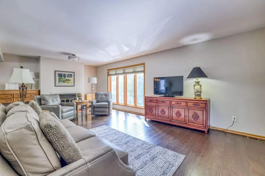 921 / 923 Dartmouth Place Se, Minneapolis, MN 55414 - #3