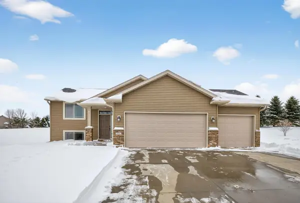 831 20th Avenue Se, Pine Island, MN 55963