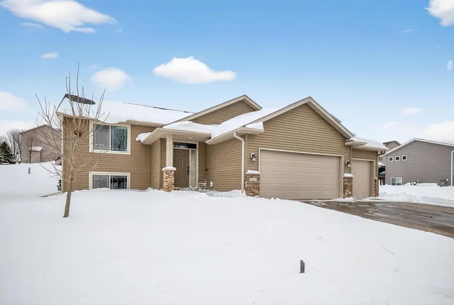 831 20th Avenue Se, Pine Island, MN 55963 - #3