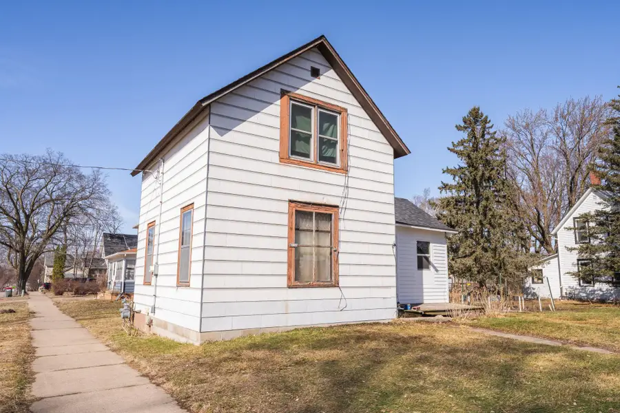 1102 1st Avenue Nw, Faribault, MN 55021 - #2