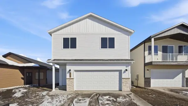 6719 66th Avenue S, Horace, ND 58047