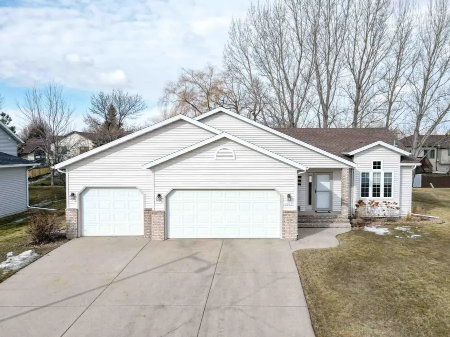 1903 33rd Street S, Moorhead, MN 56560 - #2