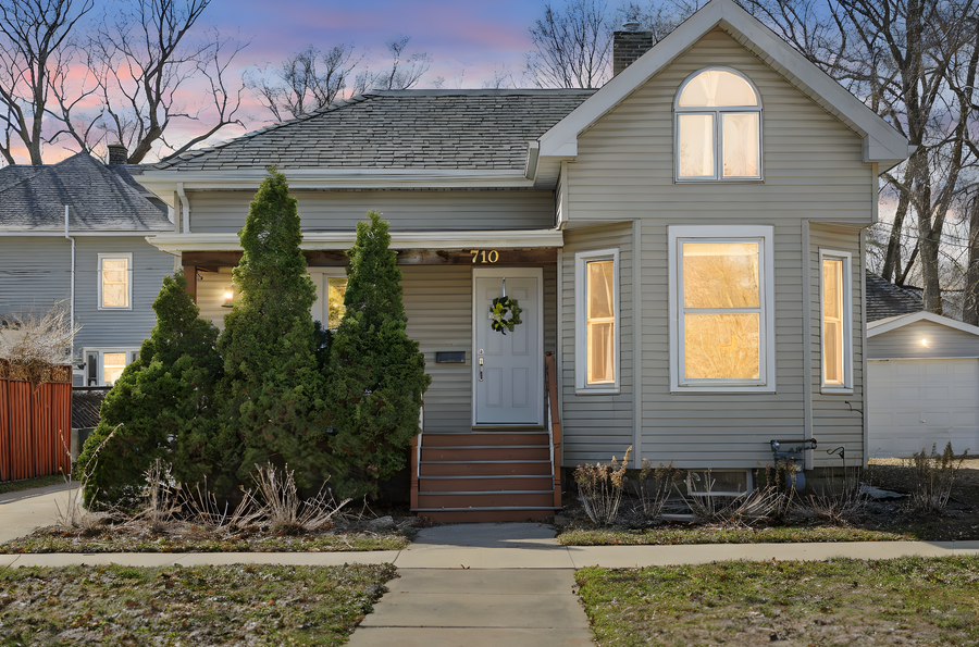 710 1st Avenue Nw, Faribault, MN 55021 - #3