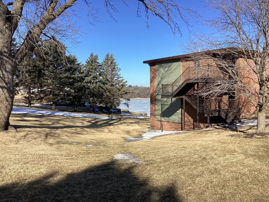 808 Lake Chapeau Drive #108, Albert Lea, MN 56007 - #2