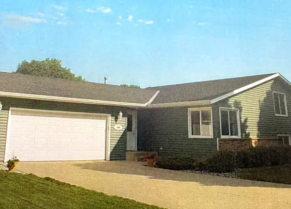 2009 5th Street Ne, Waseca, MN 56093