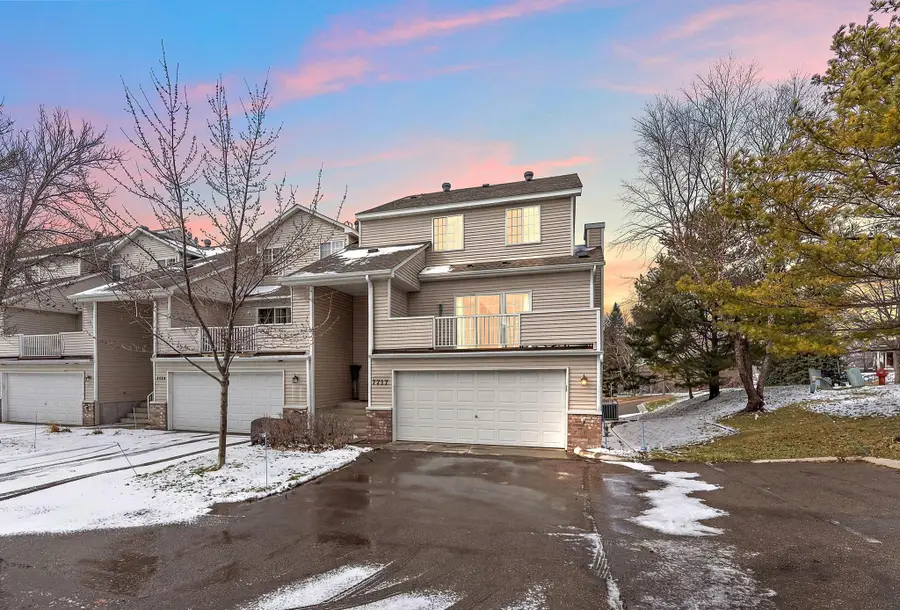 7717 Nicholas Way, Chanhassen, MN 55317 - #2