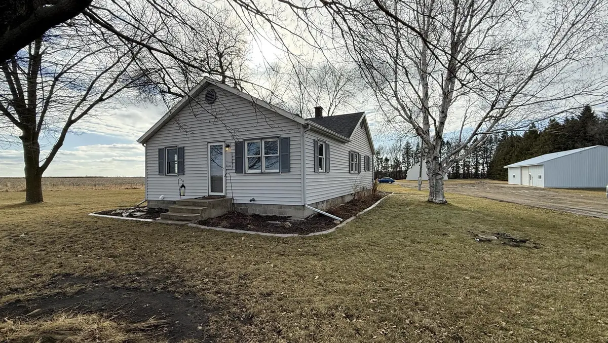 2065 90th Avenue Sw, Montevideo, MN 56265 - #1