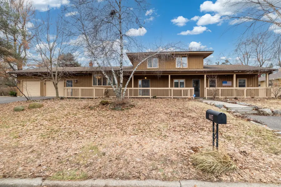 4497 S Oak Leaf Court, Vadnais Heights, MN 55127 - #2