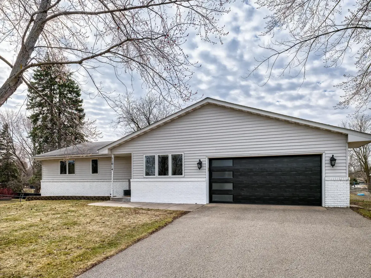 11014 Stanley Curve, Bloomington, MN 55437 - #1