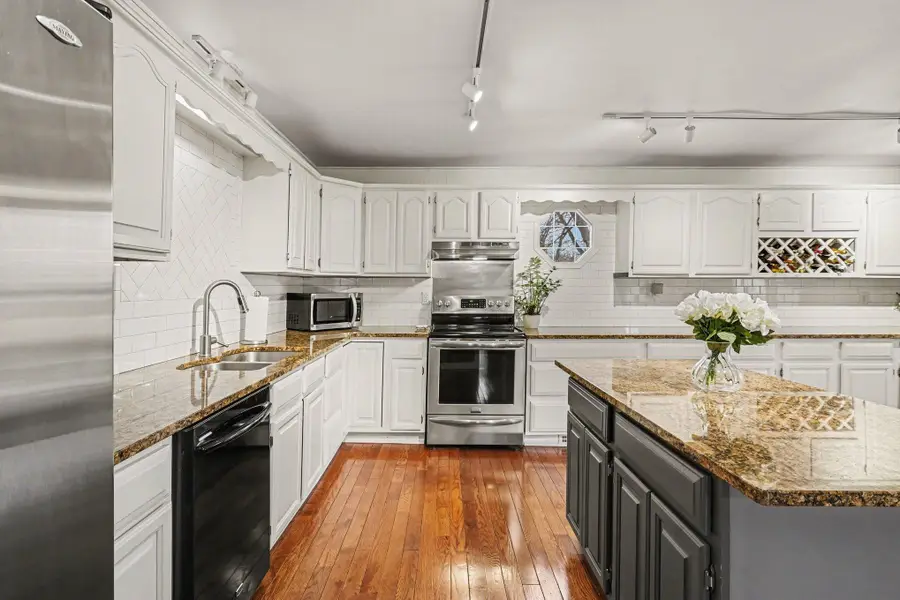 9516 Park Avenue S, Bloomington, MN 55420 - #2