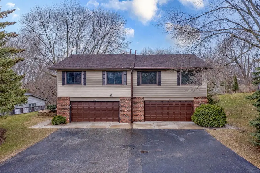 3545 York Drive, Woodbury, MN 55125 - #2