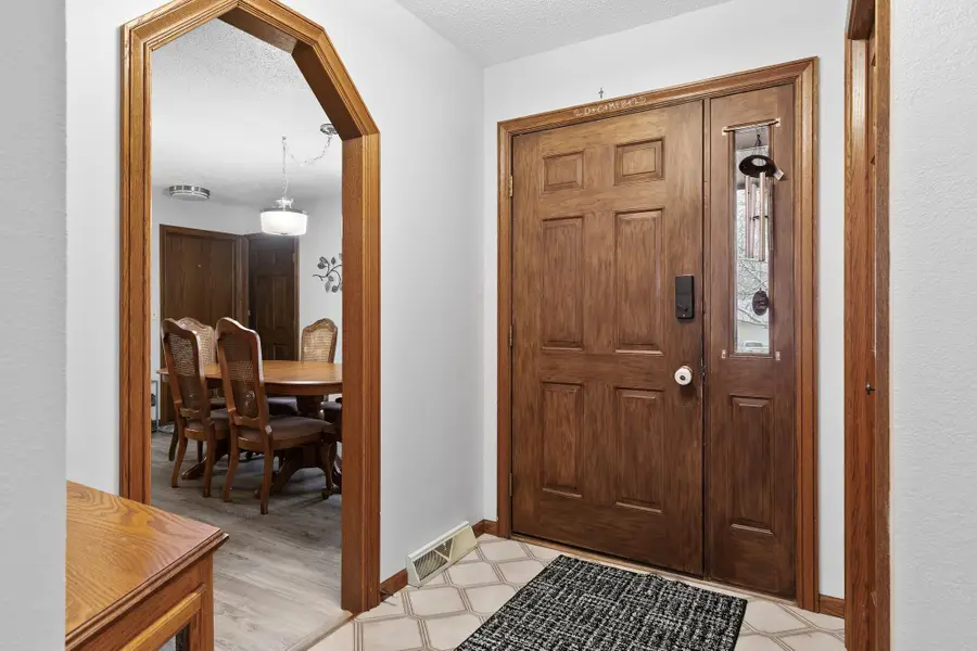 1954 W Highview Drive, Sauk Rapids, MN 56379 - #2