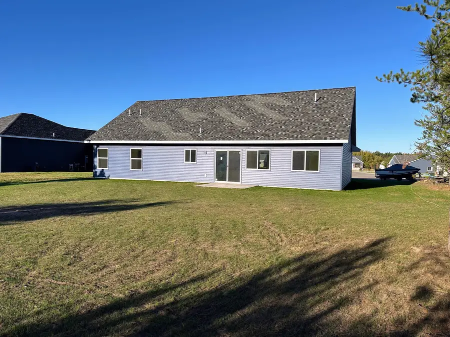916 NW 7th Avenue Nw, Perham, MN 56573 - #2