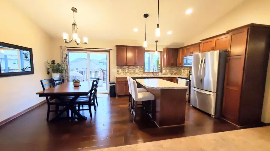 4368 Eakern Circle Ne, Monticello, MN 55362 - #3