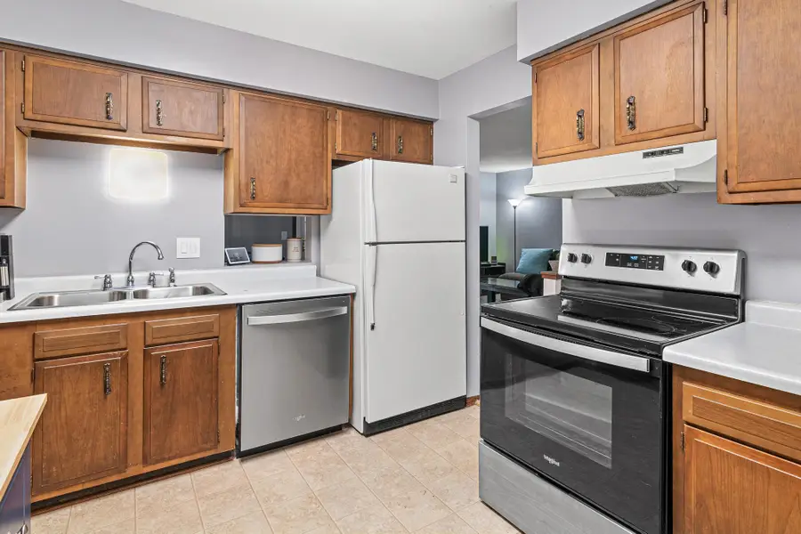 3772 Red Robin Lane, Eagan, MN 55122 - #2