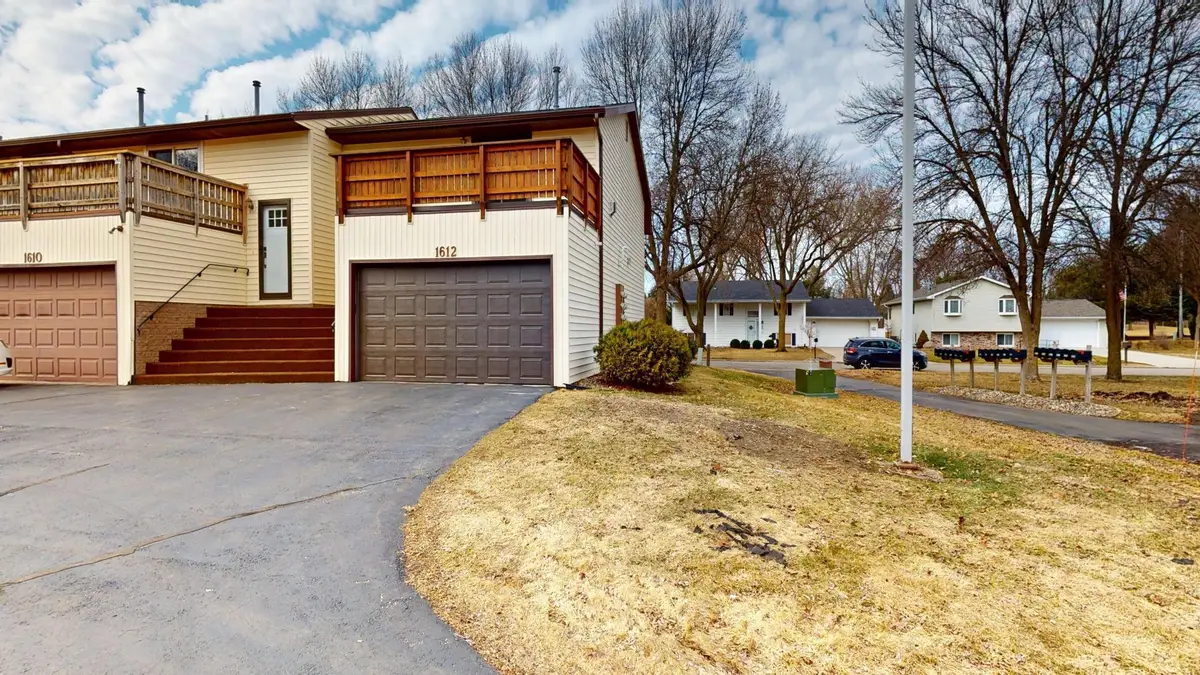 1612 Hale Drive, Albert Lea, MN 56007 - #1