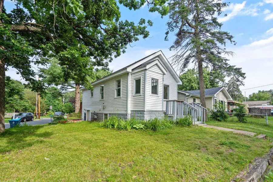 100 Warner Avenue S, Mahtomedi, MN 55115 - #2