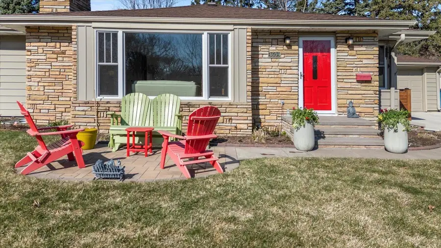 3609 York Avenue N, Robbinsdale, MN 55422 - #3