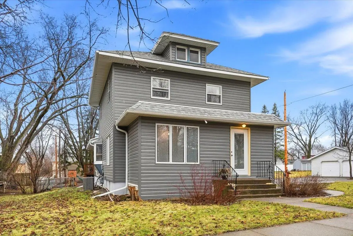 1060 Franklin Street, Baldwin, WI 54002 - #1