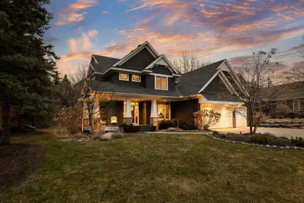 11364 Entrevaux Drive, Eden Prairie, MN 55347