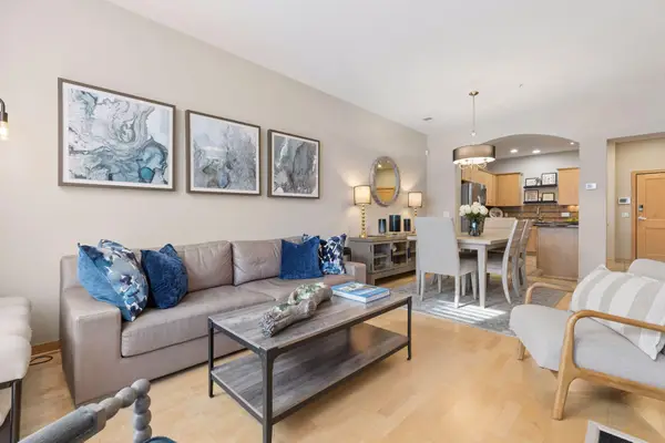 216 Portland Avenue, Minneapolis, MN 55401