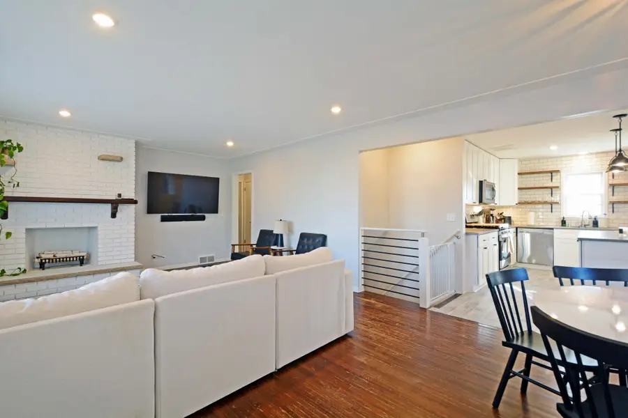 911 Sunnyview Lane, Hopkins, MN 55305 - #3