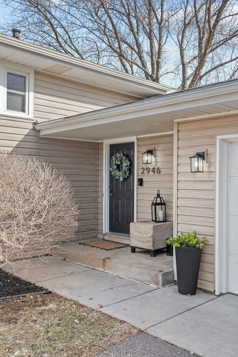 2946 Mcknight Road N, Maplewood, MN 55109 - #2