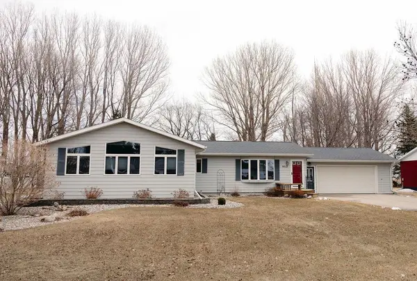 9512 11th Avenue Sw, Cavalier, ND 58220