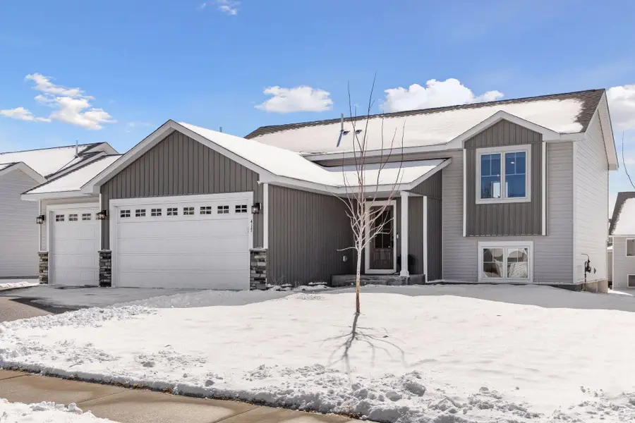 417 Eagle Street Nw, Isanti, MN 55040 - #2