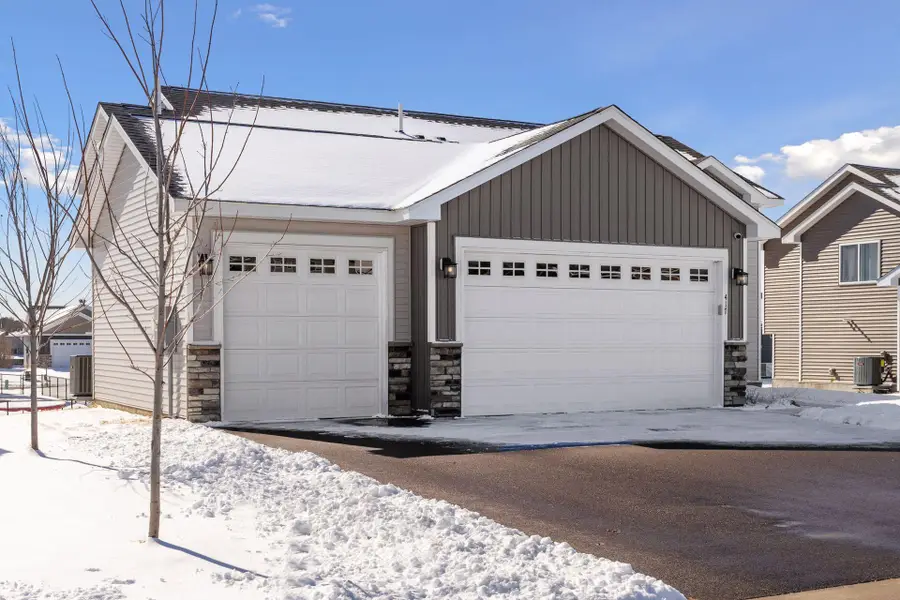 417 Eagle Street Nw, Isanti, MN 55040 - #3