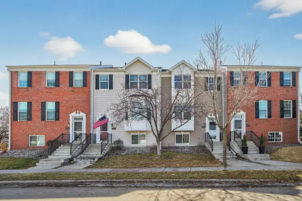 8506 Grove Circle, Shakopee, MN 55379