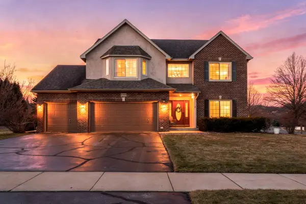 13880 Clare Downs Way, Rosemount, MN 55068